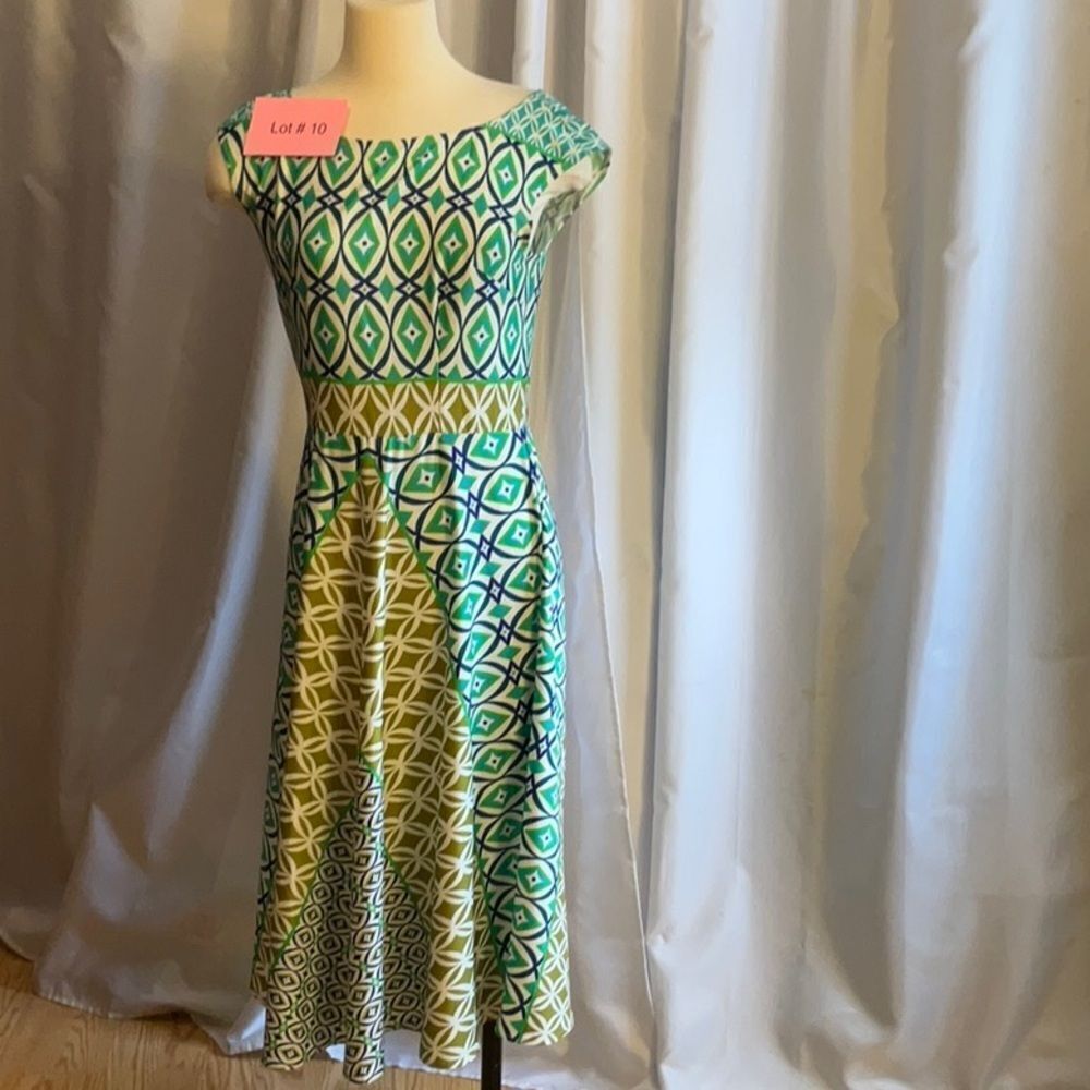 NWOT LONDON TIMES size 4 dress in geo pattern multicolored